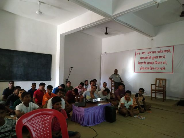 First Aid training session conducted by our doctors at St.Mary’s High School ,Masoli Dahanu at Volunteers of RSS